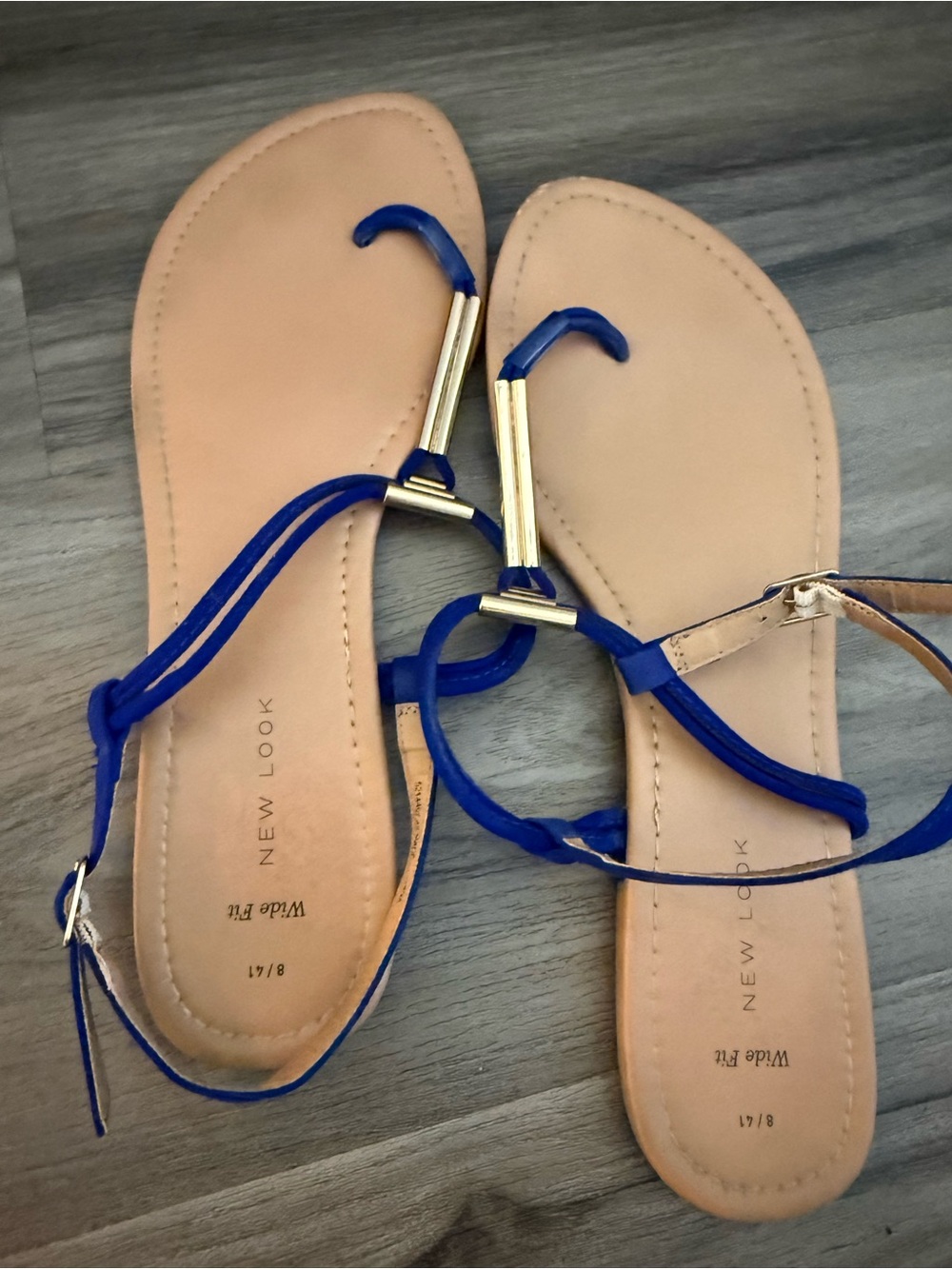 New Look Cobalt Blue T-Strap Flat Sandals Gold Hardware Women’s US 10 (UK8/EU42)
